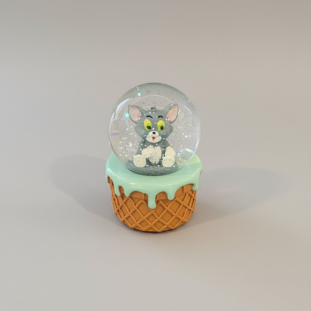Tom Mini Water Globe